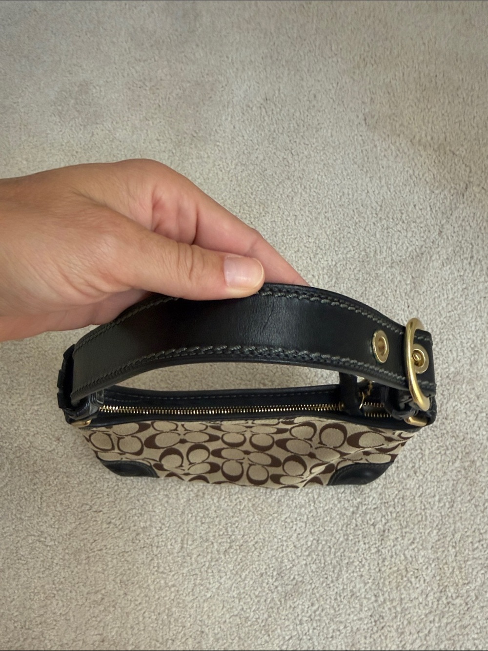 Authentic Coach signature collection purse - Picture 9 of 11